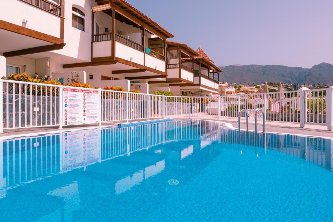 Homeforguest Apartamento Con Piscina A 50M Del Mar En La Caleta Адехе Екстер'єр фото